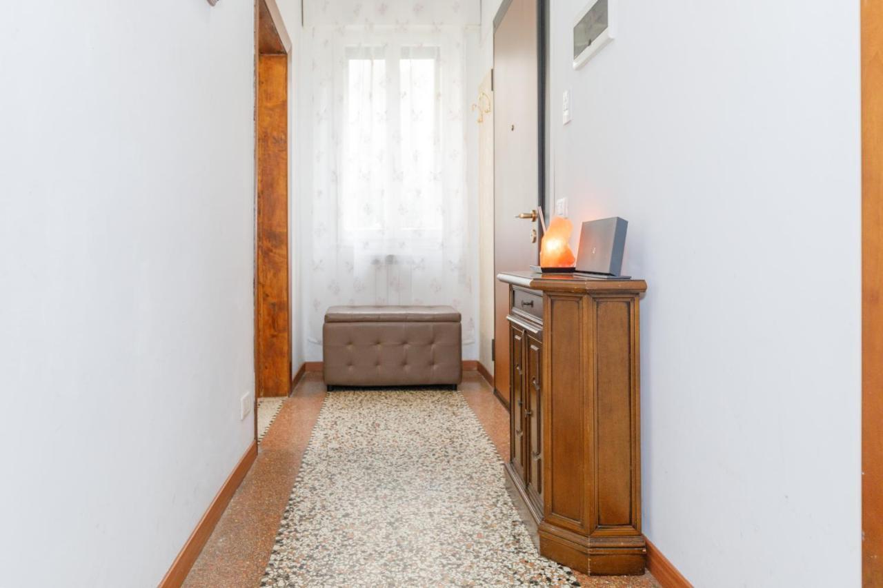 Gozzi House - Comoda Casa - Free Parking - Easy To Venice! เมสเตร ภายนอก รูปภาพ