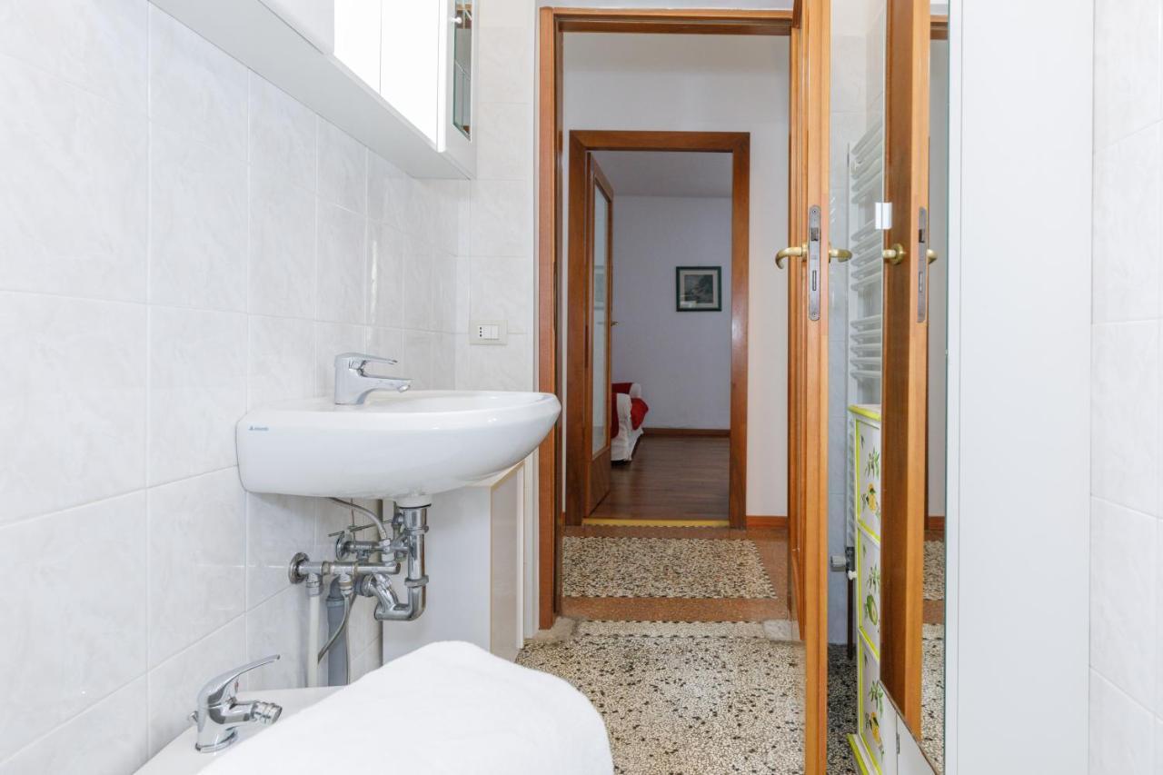 Gozzi House - Comoda Casa - Free Parking - Easy To Venice! เมสเตร ภายนอก รูปภาพ